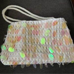 White & opalescente mermaid beaded lady bag/clutch